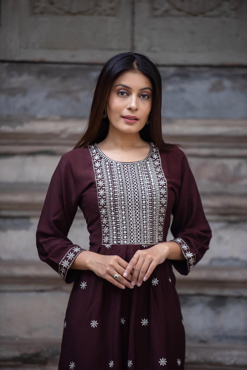 Izhar 01 New Heavy Ethnic Wear Rayon Printed Long Designer Kurti Collection